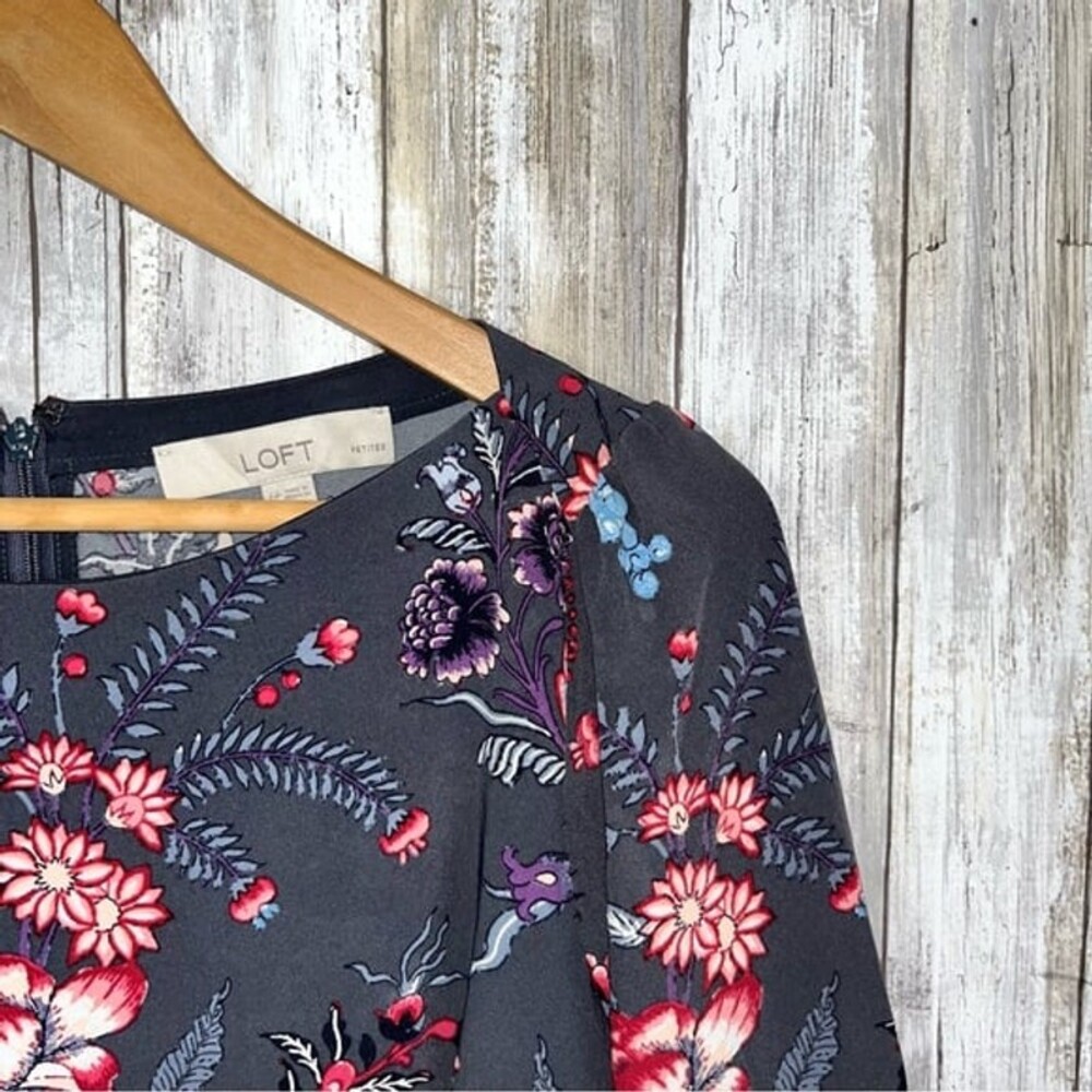 Loft Grey Floral Petite 3/4 Sleeve Pink Blue Mini Dress 6P - Picture 6 of 6